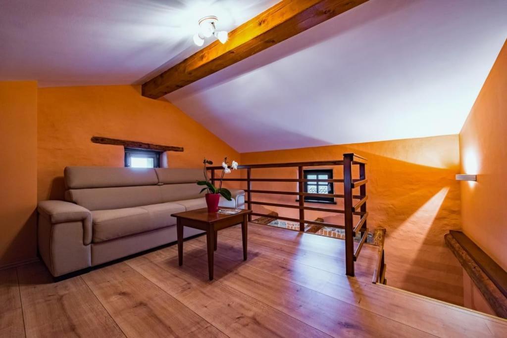 Bed and Breakfast House Marica Шмартно Экстерьер фото